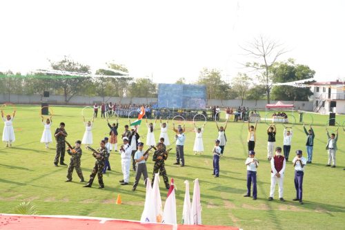 REPUBLIC-2025-26SC05813.JPG (Medium)